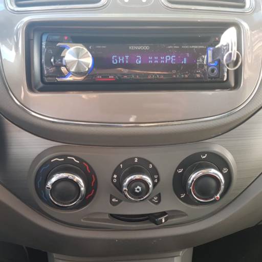 GRAND SIENA 1.6 ESSENCE FLEX 2015 por Virtual Carros Particulares