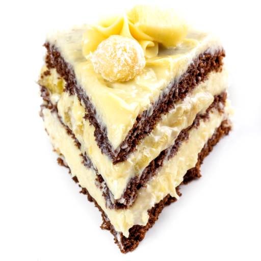 Bolo de Abacaxi com Beijinho em Joinville, SC por Confeitaria Semente da Terra