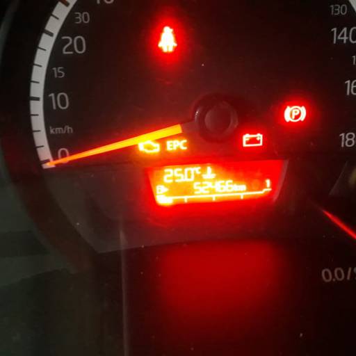 VOLKSWAGEN Up TAKE Ma 1.0 2015 BRANCO por Cozema Veículos