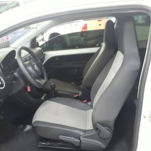 VOLKSWAGEN Up TAKE Ma 1.0 2015 BRANCO por Cozema Veículos