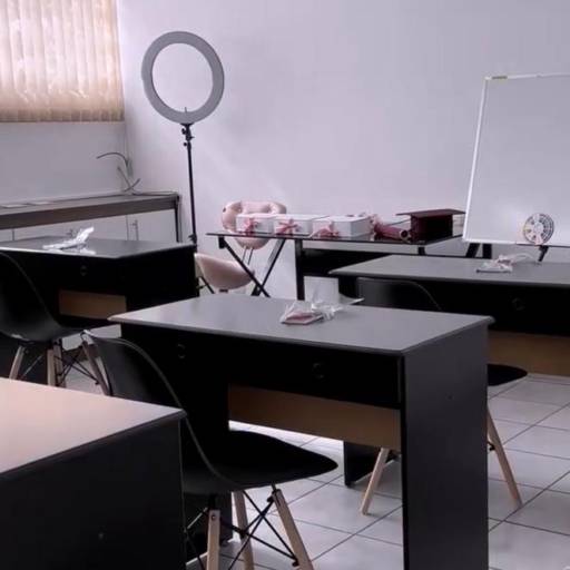 Curso Maquiadora Master em Bauru, SP por Akiko Beauty Studio