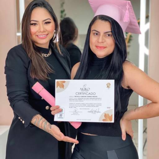 Curso Maquiadora Master em Bauru, SP por Akiko Beauty Studio
