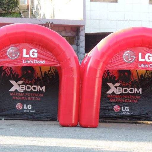Tenda Inflável Personalizada por Caco Balloons - Balões e Infláveis