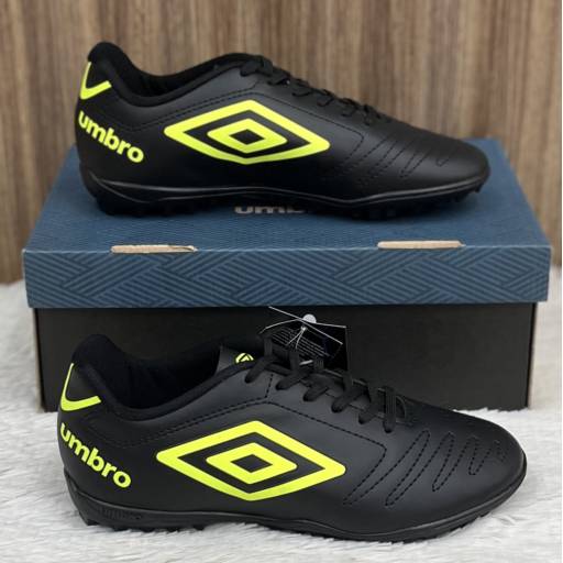 Chuteira adulta Umbro Society em Uberlândia, MG por Lojas Dom Flavittos