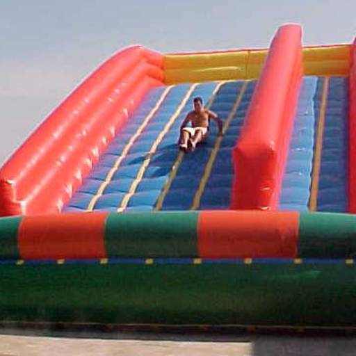 Escorregador de Sabão por Caco Balloons - Balões e Infláveis