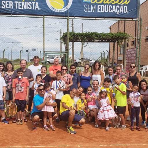 Aulas de tênis