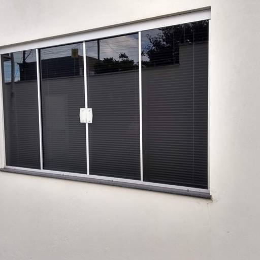 Corporal Fisioterapia & Odontologia. por Top Vidros