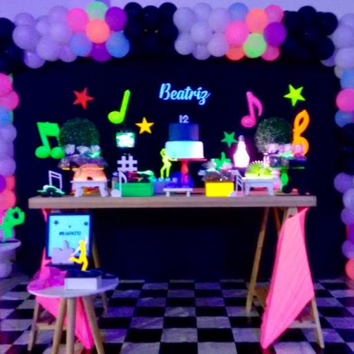 Neon em Itatiba, SP por Buffet Fun Ville