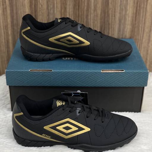 Chuteira adulta Umbro Society em Uberlândia, MG por Lojas Dom Flavittos