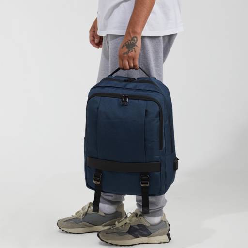 01355 Mochila de Nylon 20 Litros em São José do Rio Preto, SP por Public Gráfica e Brindes