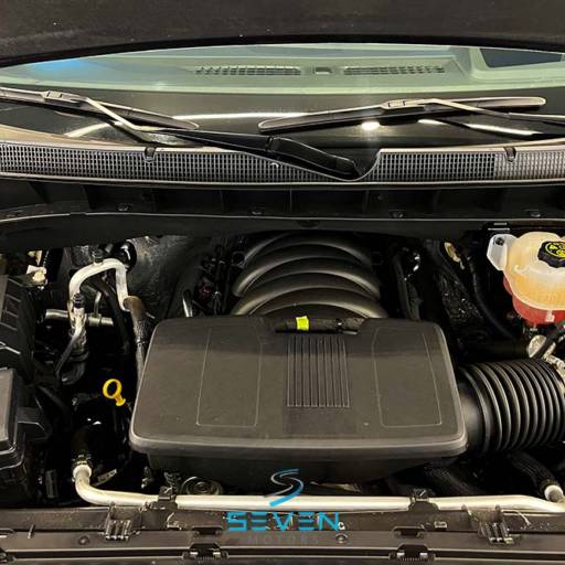 CHEVROLET SILVERADO 5.3 V8 1500 High Country Cabine Dupla 4X4 Automático 2024 em Botucatu, SP por Seven Motors Concessionária