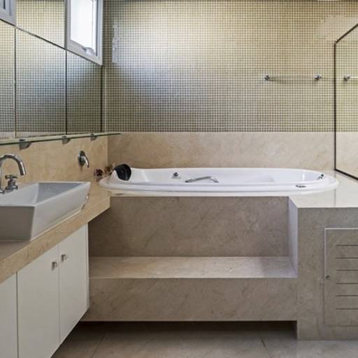 Banheira Safira I e II  em Colombo, PR por Amazon Spa - Loja Alphaville