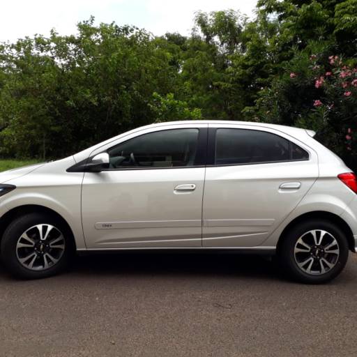 ONIX 1.4 LTZ FLEX AUTOMÁTICO 2015 por Virtual Carros Particulares