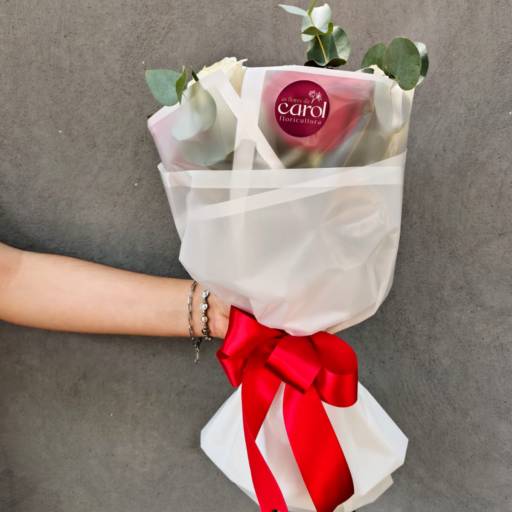 Toque de Romance em Foz do Iguaçu, PR por Floricultura As Flores da Carol - Vila A