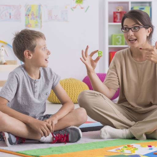 Supervisão para Equipe de AT (Acompanhante Terapêutico)