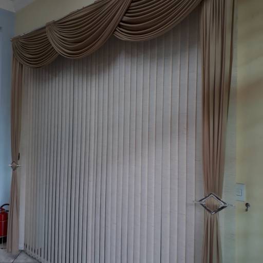 Persiana com Bando por Cortinas Princesa