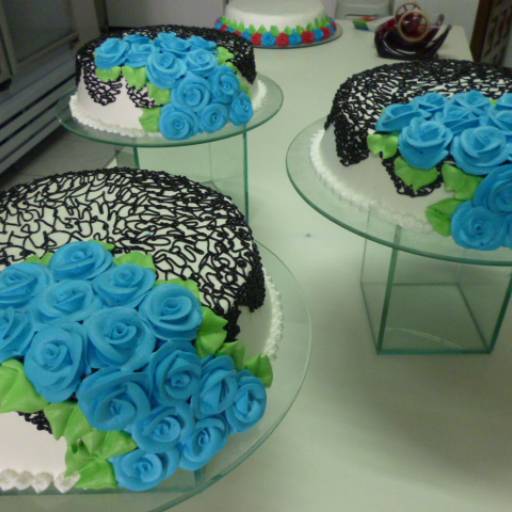 Bolos Casamento/Bodas/15 anos por Marta Doces e Salgados