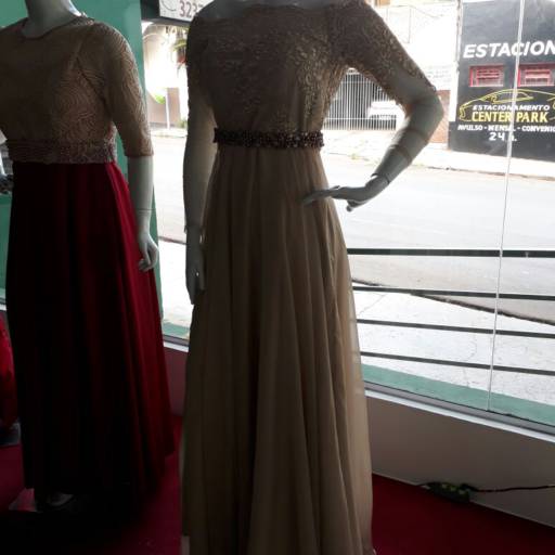 Vestido Dourado por Rose Jordan Noivas & Festas  