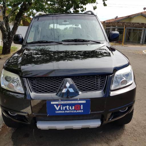 PAJERO TR4 2.0 FLEX AUTOMÁTICA 4X4 2011 por Virtual Carros Particulares