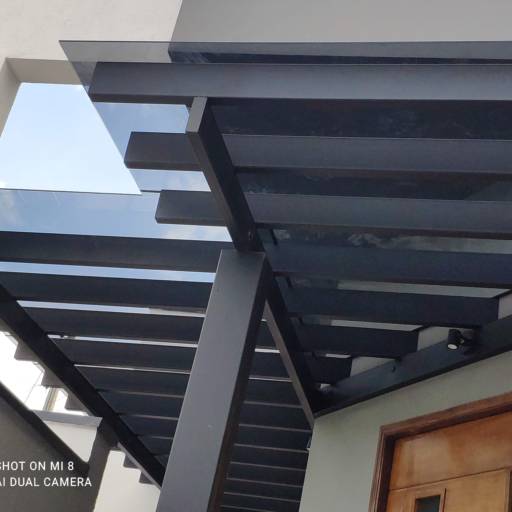 cobertura de vidro  em Botucatu, SP por ProframeGlass Projetos em Esquadrias e vidros