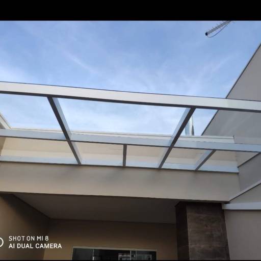 cobertura de vidro  em Botucatu, SP por ProframeGlass Projetos em Esquadrias e vidros