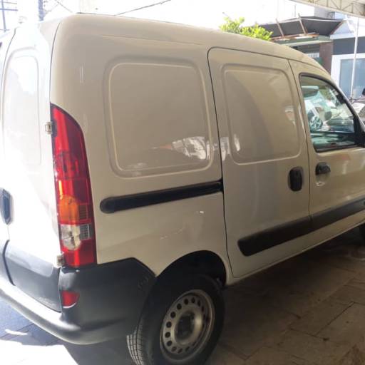 KANGOO EXPRESSION 1.6 16v BRANCA 2015 por Cozema Veículos