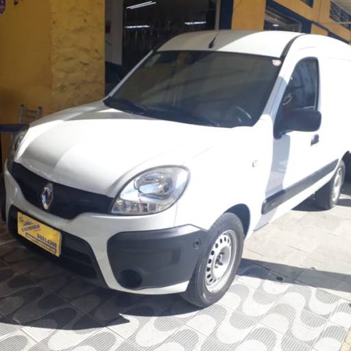 KANGOO EXPRESSION 1.6 16v BRANCA 2015 por Cozema Veículos