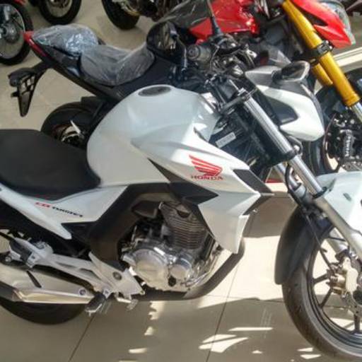 Comprar o produto de HONDA CB 250 TWISTER ANO 2016 KM 4000 em Honda pela empresa Suzuki Thomas Motos - Loja 1 em Botucatu, SP por Solutudo