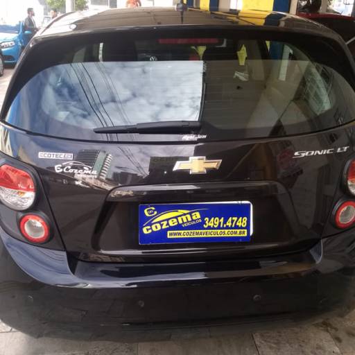 SONIC LT HB AT 2013 PRET por Cozema Veículos