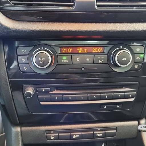 BMW X1 2.0 16V 4P SDRIVE 20I ACTIVEFLEX TURBO AUTOMÁTICO- 2014 em Botucatu, SP por AJ Veículos