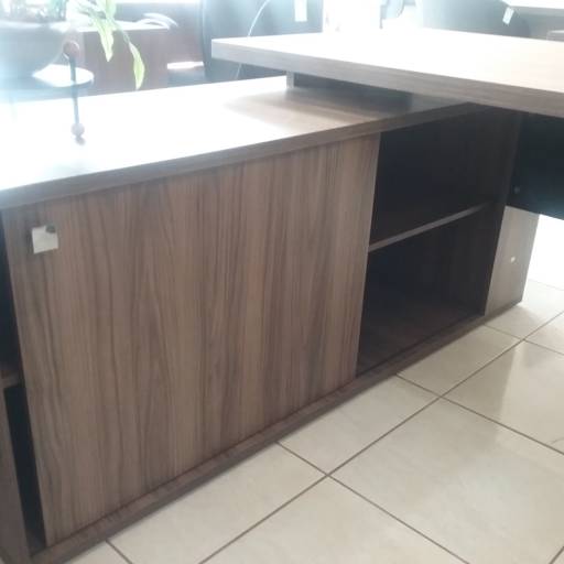 Mesa Conjunto Pé Balcão em Tamburato por Center Office