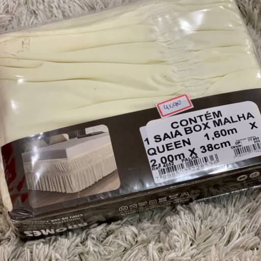Saia Box Queen Adomes em Osasco, SP por Madalena Decoraçoes