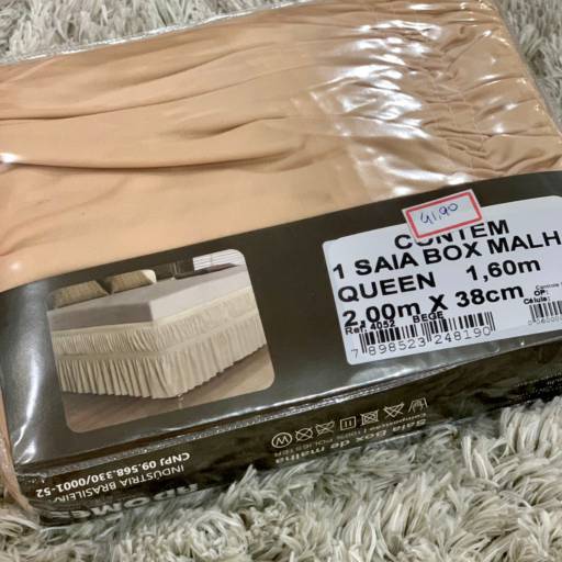 Saia Box Queen Adomes em Osasco, SP por Madalena Decoraçoes