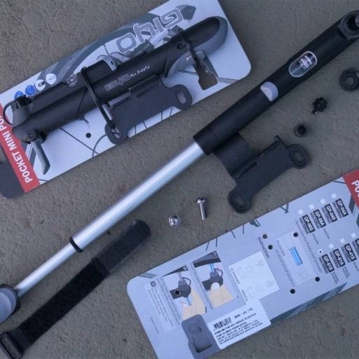 BOMBA MAO REVERSO NYLON SUPORTE MANOMETRO TELESCOPIO GP61S GIYO em Bauru, SP por Two Force Bike Shop