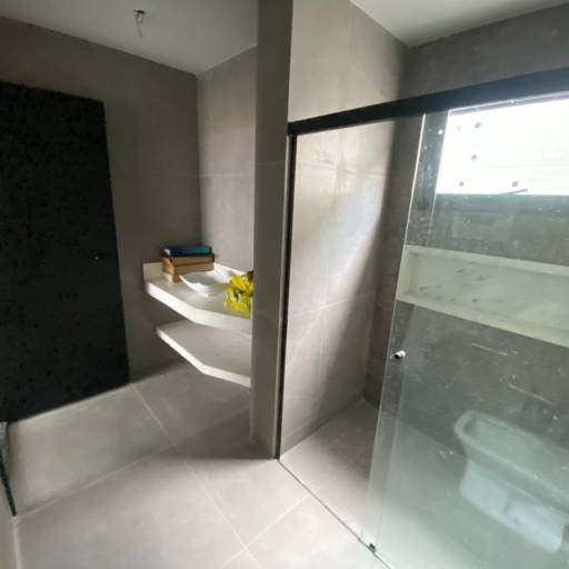 Construção Residencial de alto padrão em Riviera de Santa Cristina III, SP por RV Engenharia e Construção