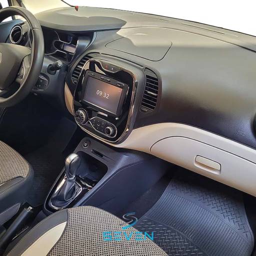 RENAULT CAPTUR 1.6 16V 4P FLEX INTENSE CVT- 2018 em Botucatu, SP por Seven Motors Concessionária