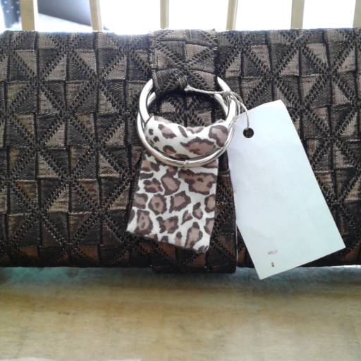 Carteira de mão feminina