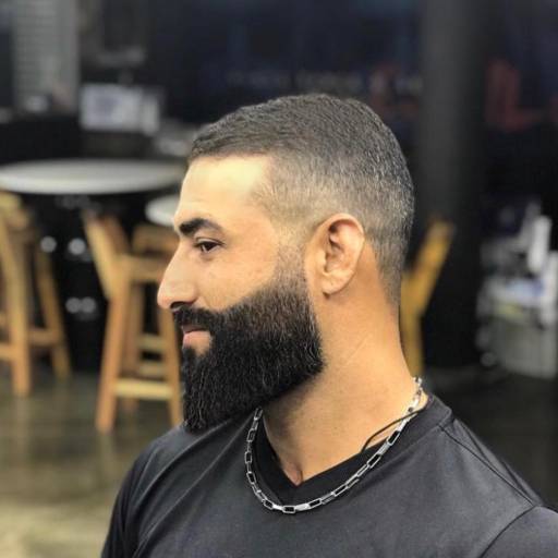 Corte e Barba por Barbearia Rota 37