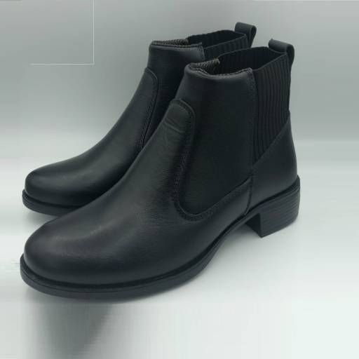 Bota Napa Preta Constance  em Bauru, SP por Geovana Freitas Calçados