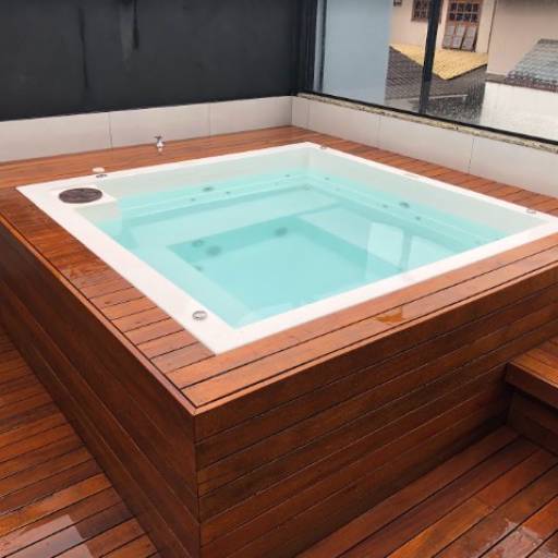 Spa Araucária  em Colombo, PR por Amazon Spa - Loja Alphaville