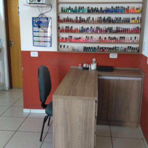 Suporte para esmalte de madeira em Avaré por BJA Marcenaria