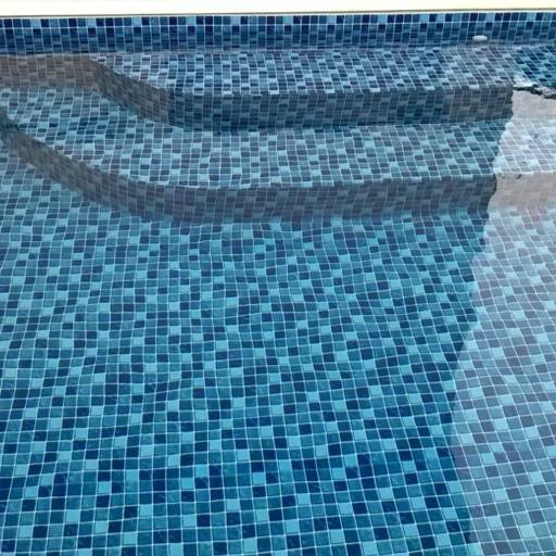 Piscina Estampa Pastilha Master  por Lagoon Piscinas