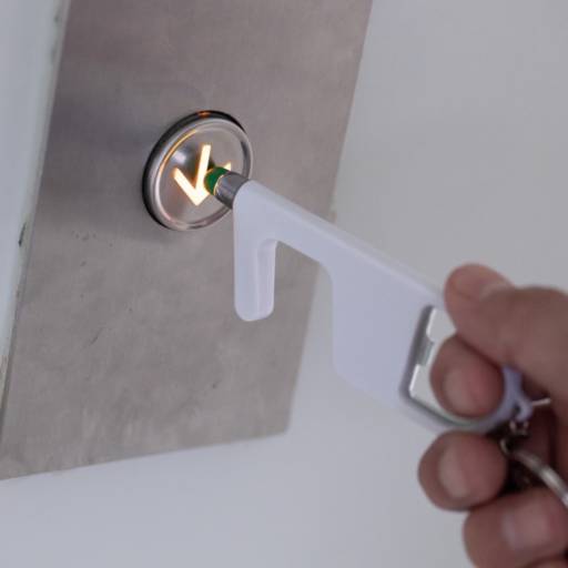 14771 Chaveiro Abridor com Touch em São José do Rio Preto, SP por Public Gráfica e Brindes