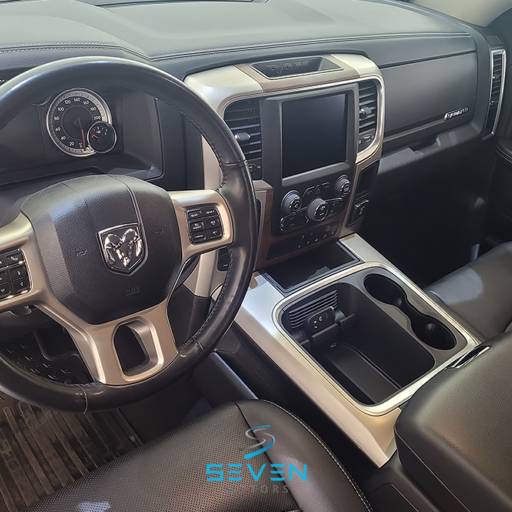 RAM CLASSIC 5.7 V8 32V 4P HEMI LARAMIE AUTOMÁTICO- 2022 em Botucatu, SP por Seven Motors Concessionária