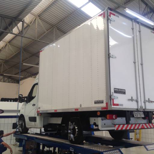 ALINHAMENTO EM 3D E BALANCEAMENTO COMPUTADORIZADO  por Michelin Hervaz Auto Center