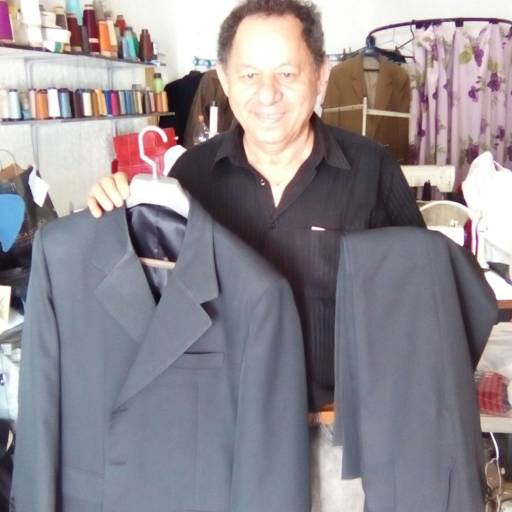 Comprar o produto de Confecção de ternos sob medida em A Classificar pela empresa Dilson Alfaiate em Jundiaí, SP por Solutudo