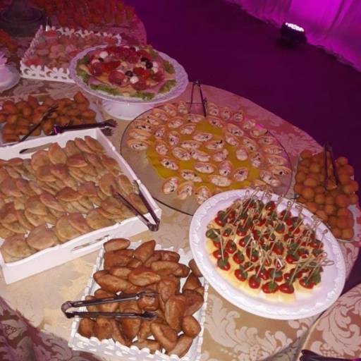 Micheli Bolos Buffet por Micheli Bolos e Buffet