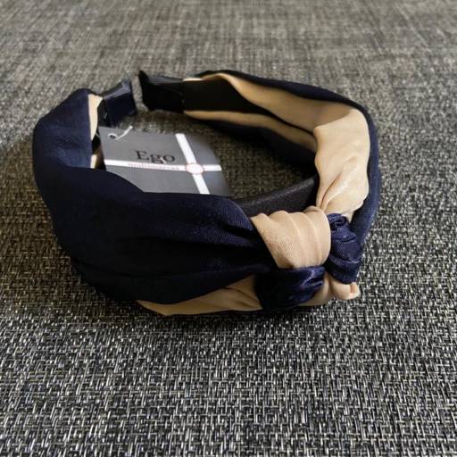 tiara bege e verde  tiara bege e verde