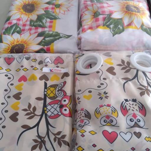 Cortinas diversas de Cozinha em Osasco, SP por Madalena Decoraçoes