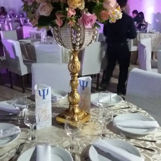 Decoração e Buffet por Casa Nova Noivas Buffet e Decorações